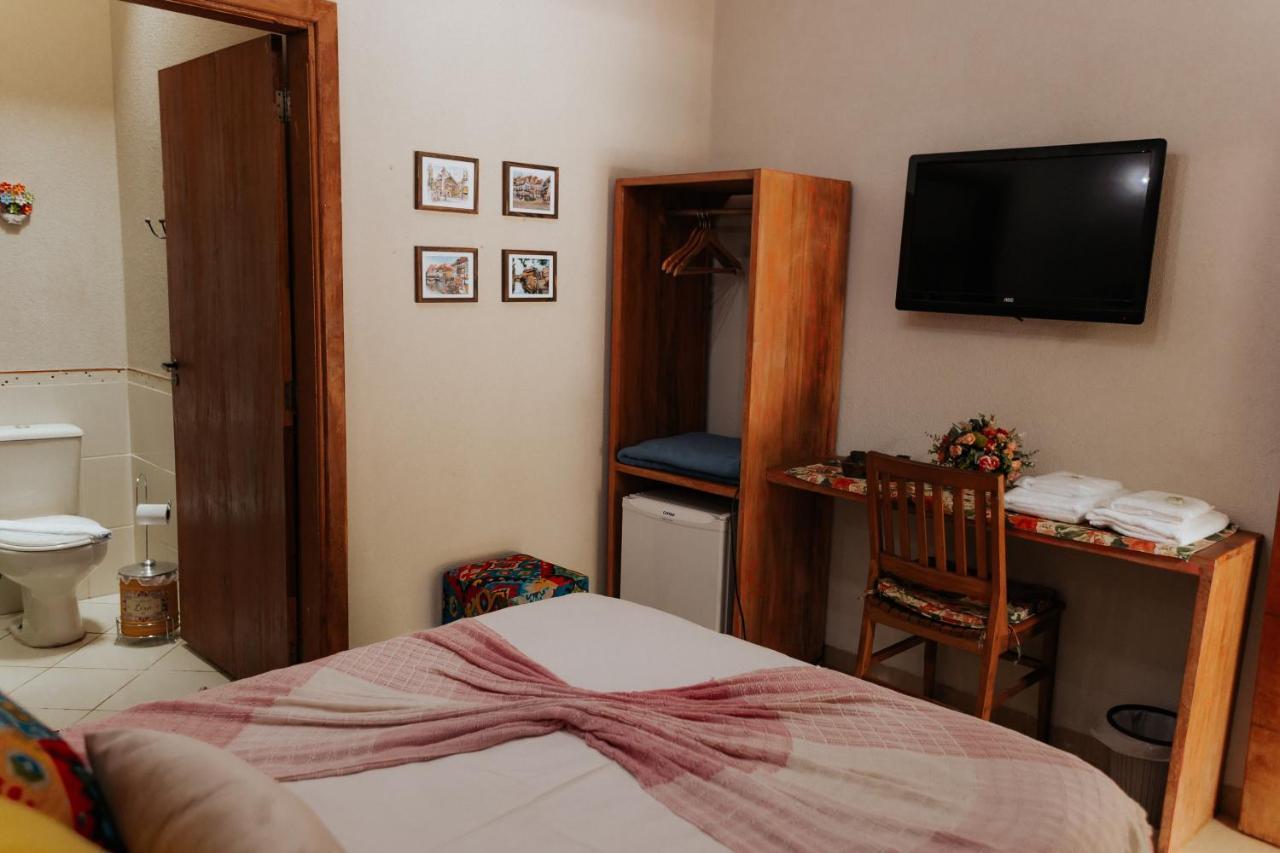 Hotel Pousada Chale Das Flores Сертанзінью Екстер'єр фото